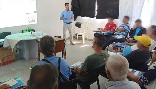 Isolant encabezó una jornada de capacitación laboral con reclusos del penal de Olmos